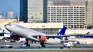 $3.3B ‘people mover’ rail project delayed – again – at LAX